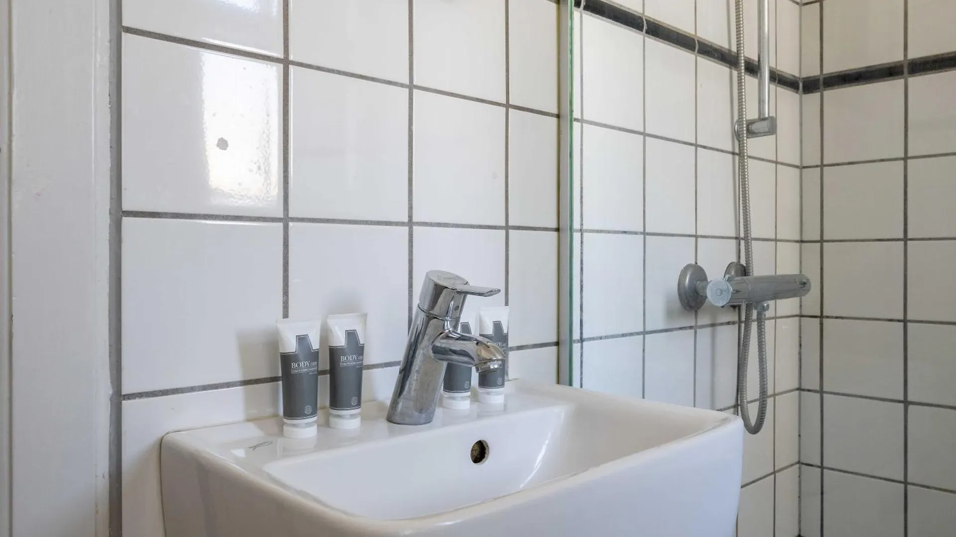 Spacious 3 Bedroom Apartment In Peaceful Area Copenhagen