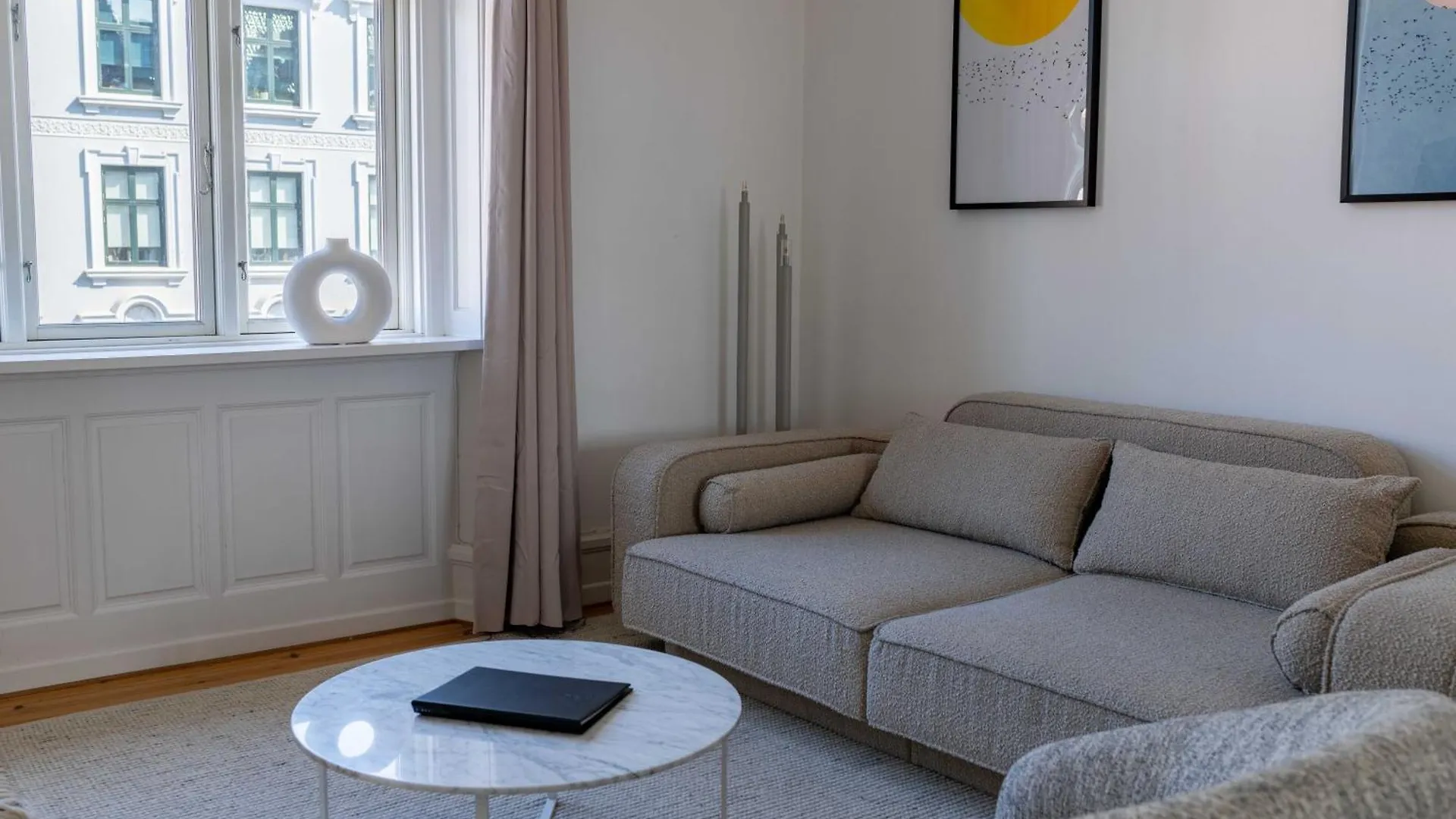 Spacious 3 Bedroom Apartment In Peaceful Area Copenhagen 0*,